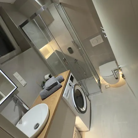 Modesty סראייבו